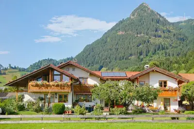 Image de Appartement Haus Josefa avec une vue panoramique imprenable, Wi-Fi, cheminée, sauna