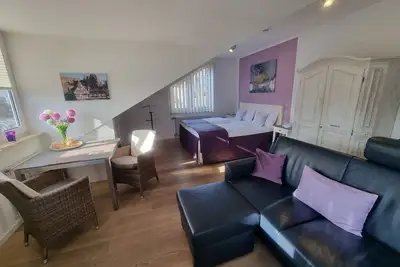 Image de Appartement 1 chambre moderne et calme - balcon, Wlan, Tv, près du centre-ville