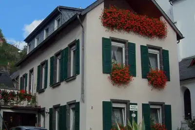 Image de Appartement dans la maison historique des chanoines - 52m2 / 2 à 4 personnes - WiFi