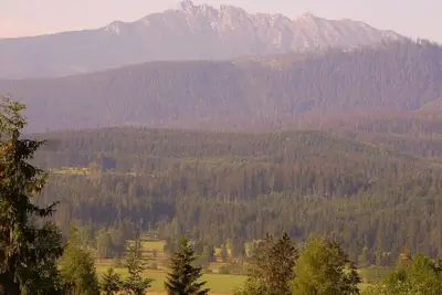 Image de Appartement avec balcon orienté sud, magnifique vue sur les montagnes enneigées
