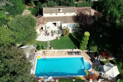 Image de Villa avec piscine pour 8 personnes