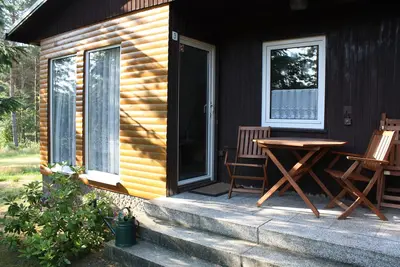 Image de Maison de vacances Stechlinsee 45m² jusqu'à 2 + 2 personnes à Neuglobsow Mecklenburger Seenpl.
