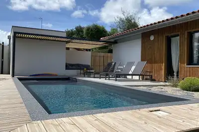 Image de Villa 4 chambres Climatisée - Piscine chauffée - Proche océan 4****