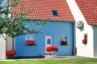 Image de Nouvelle maison dans la belle Alsace. Au bord de la forêt et en pleine nature
