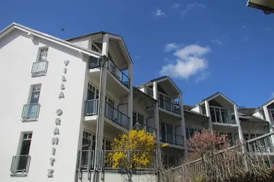 Villa Granitz Appartement avec balcon central et proche de la plage