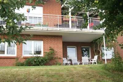 Image de appartement calme de plain-pied avec jardin, WiFi gratuit, atmosphère privée