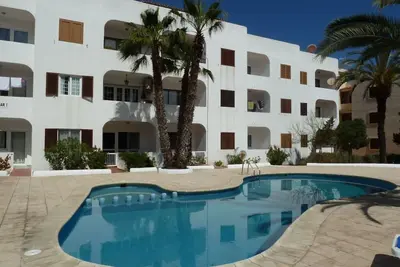 Image de Appartement à Es Pujols, près de la plage, familial, piscine, WiFi gratuit, 2 + personnes