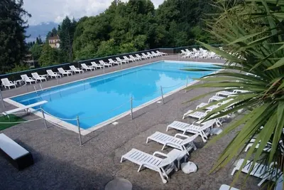 Image de Fe. Woh. jusqu'à 10 personnes à Ghiffa (I) à 30 min de (Ch) piscine du lac Lago Maggiore vue sur le lac