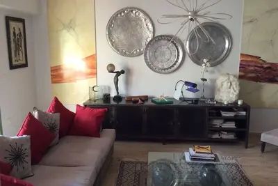 Image de Elegante villa Marrakech. calme, 2 chambres dans résidence sécurisée. Wifi.