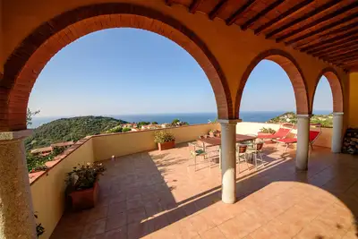 Image de Maison de campagne Gabbiola \/ 180 ° vue mer \/ coucher de soleil \/ appartement 70 m2
