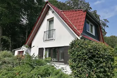 Image de Maison de vacances confortable près de la mer Baltique dans la réserve naturelle pour jusqu'à 4 personnes