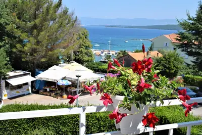 Bel appartement Rina avec vue mer et proche de la plage