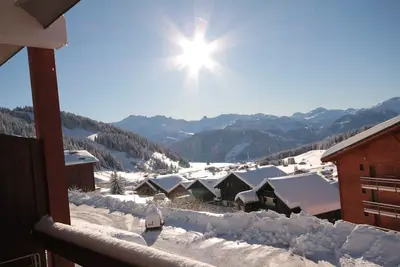 Image de Les saisies: Studio - Cabine séparée - 26 m2 garage et vue imprenable