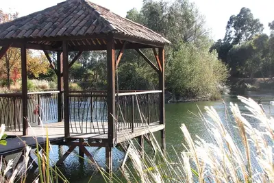 Image de Les Restanques - Villa 4\/6 pers vu sur le lac - clim\/piscines\/tennis\/animations