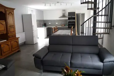 Image de maison de vacances rénovée - 8 couchages