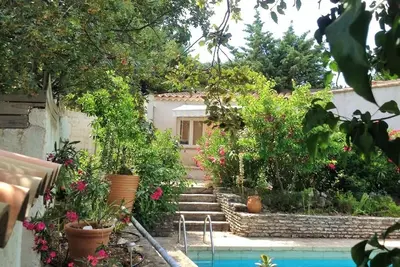 Image de Pres Cassis. Maison 2 PIÈCES Cosy ISOLÉE, au Fond  Du Jardin+Calme. \n2 à 4 Pers