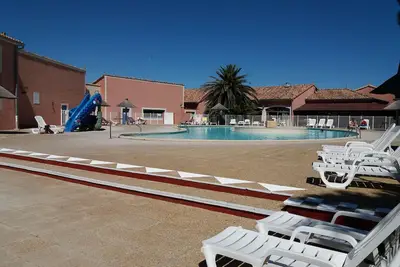 Image de Maison avec jardinet.