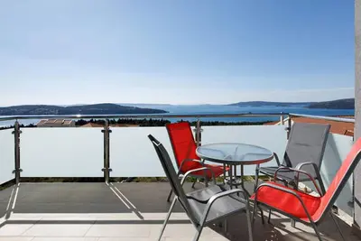 Image de Appartement Josipa avec piscine - Seget Vranjica
