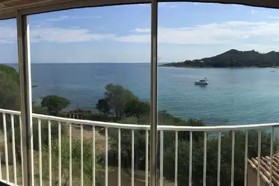 Image de Apartment 5 people 2nd floor, superb sea view, direct access to the beach