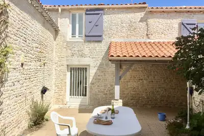 Image de Maison de pays, spacieuse, calme et ensoleillée
