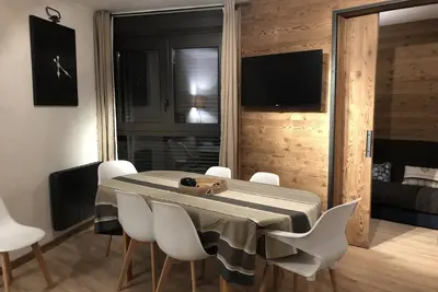 Image de Appartement 6\/8 personnes au pied des pistes, immeuble BaĂŻkonour