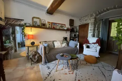 Image de Appartement en rez-de-chaussée d'une maison ancienne en coeur de ville de Sauve