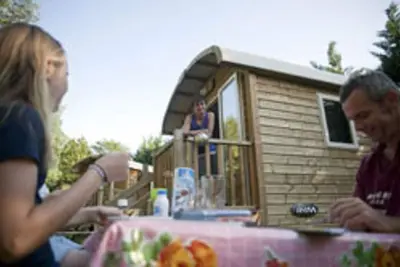 Image de Les roulottes en bois, Numero 5