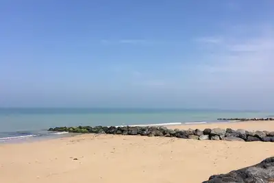 Image de Quai sud Gîte 2/4 P. Accessible Prm 100m de la plage