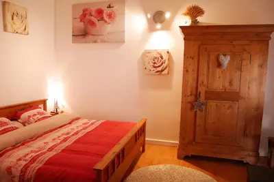 Image de Chambre Meublée Quetsche