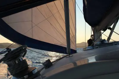 Image de Catamaran avec skipper et hĂ´tesse Cyclades