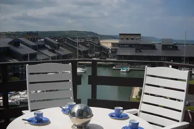 Image de Spacieux Triplex Terrasse Deauville 80m2 Port Marina Vue Mer\/ Plage 5Min à Pieds
