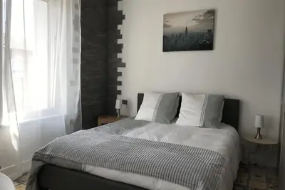 Image de Chambre privée dans une maison d’hôtes côté rue
