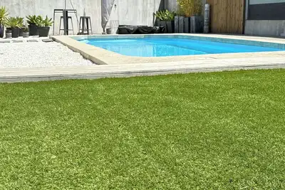 Image de maison contemporaine proche château Lacoste
