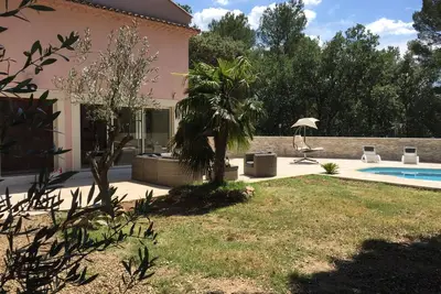 Image de Location villa « Chanterie » entièrement climatisée.