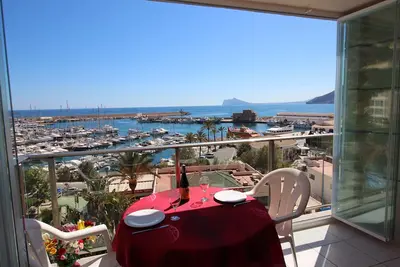 Image de Appartement de luxe avec splendide vue mer, climatisation et piscine, Edi. Ancora