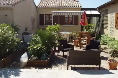 Image de maison attenante à la maison principale du propriétaire