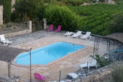 Image de 4 appartements 2**pour Séjours en Ardèche  grand mas avec piscine