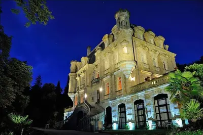 Image de Chateau Clement - Chambre Clovis - Romantisme