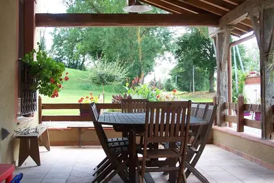 Image de Piscine, chambres familiales, table d'hôtes