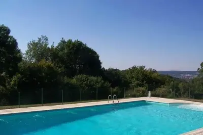 Image de Gîte de charme maxi 8 pers avec piscine. Chartreuse du Xvii à Grignols Dordogne