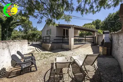 Image de Gîte Moderne, Piscines, Aire de jeux, village de gites clos et arboré