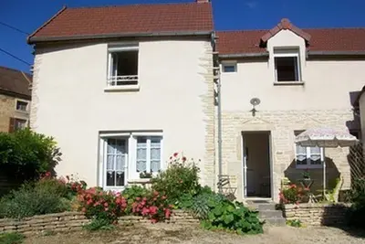 Image de Magny Les Villers, près de Beaune, sur la route des Grands Crus.