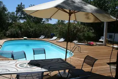 Image de Grande belle villa 320m2 sur deux étages avec piscine, pool-house.
