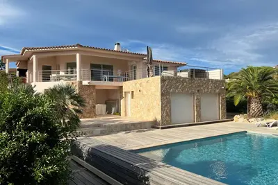 Image de Villa plage à pied (800m) vue Mer calme absolue