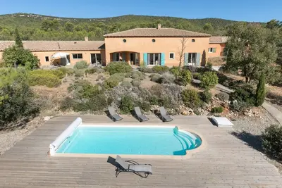 Image de Belle villa dans les vignes