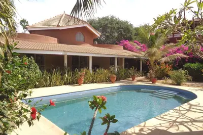 Image de Villa au confort Européen, à 100 mètres de la plage et 50 m du centre commercial