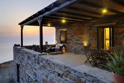 Image de Infinity Beach Apartmt, l'isolement & tranquillité absolue, bord-de-la-mer!