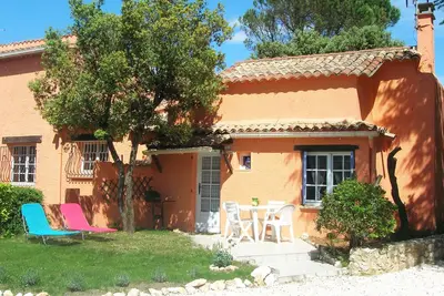 Image de Gîte tout neuf 2-3 personnes, 10 mn Uzès, piscine, calme
