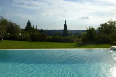 Image de Aix- Villa 200 m² 6-8 pers. - vue Panoramique - piscine débordement - gd calme