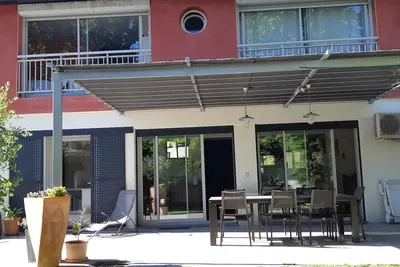 Image de Maison familiale avec piscine privée